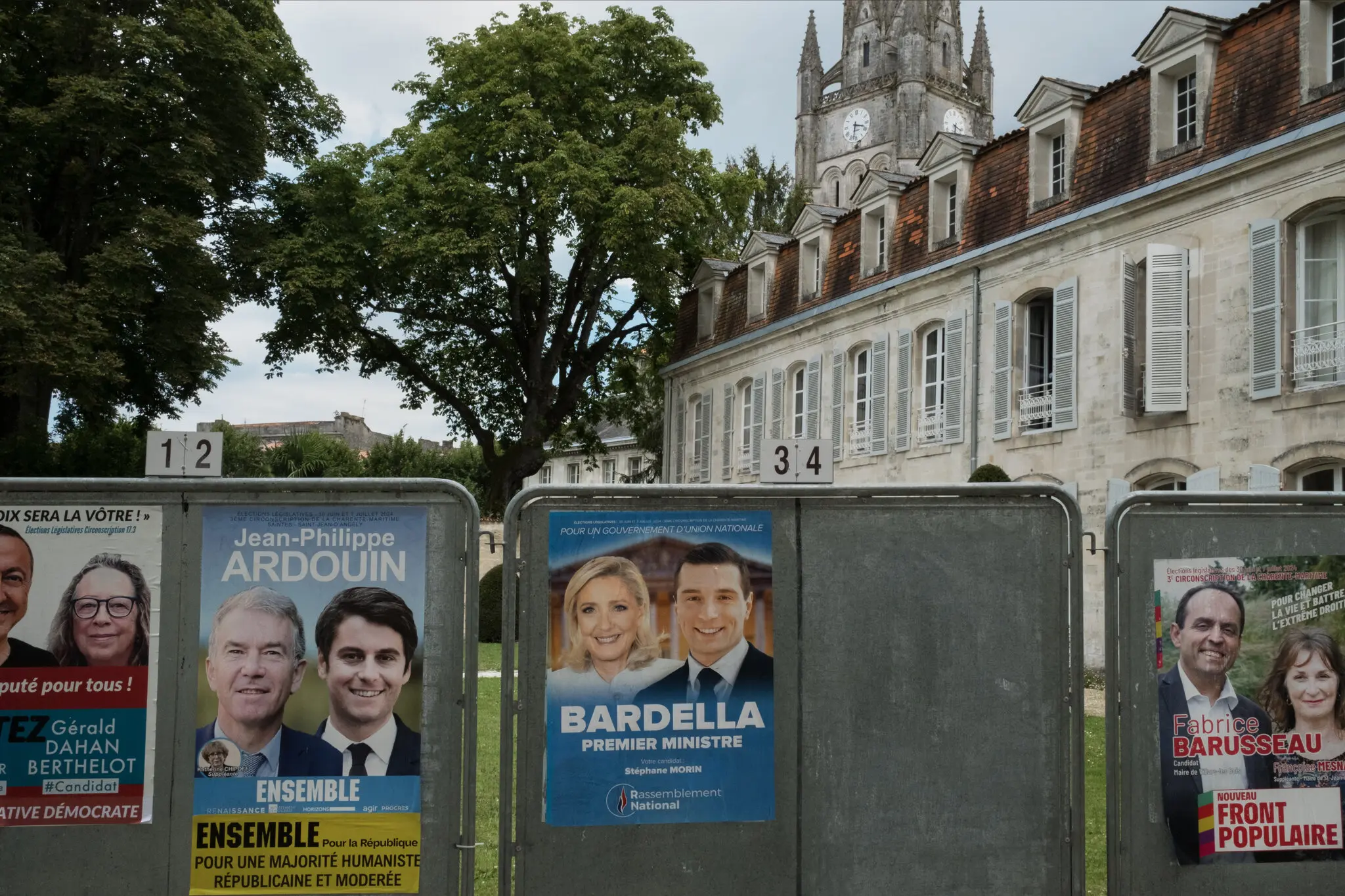 «Нас врятувала пам'ять": Як Франція заблокувала ультраправих